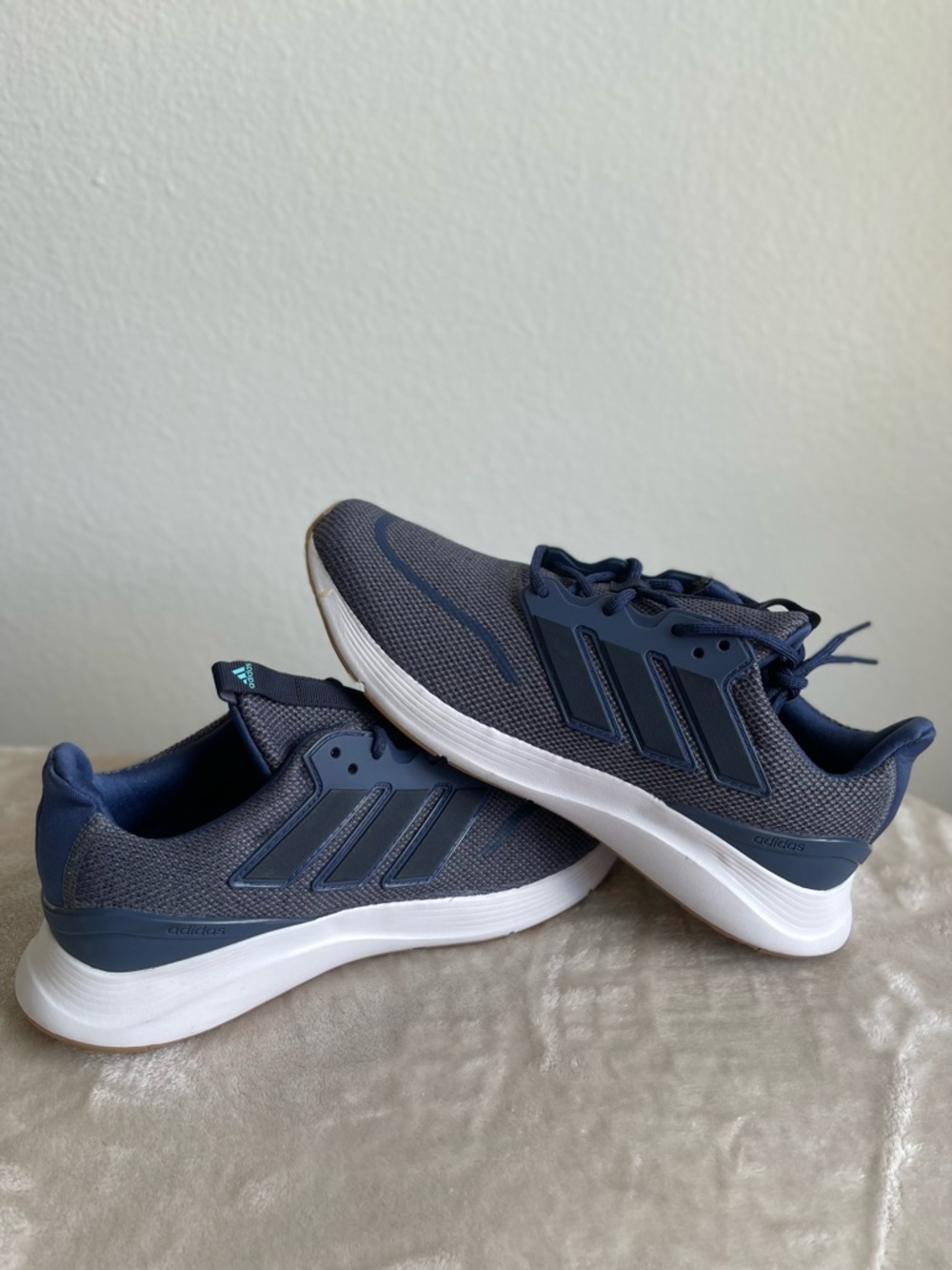 Adidas Men’s Navy Shades of Blue Athletic Sneakers Size 9.5 NWT